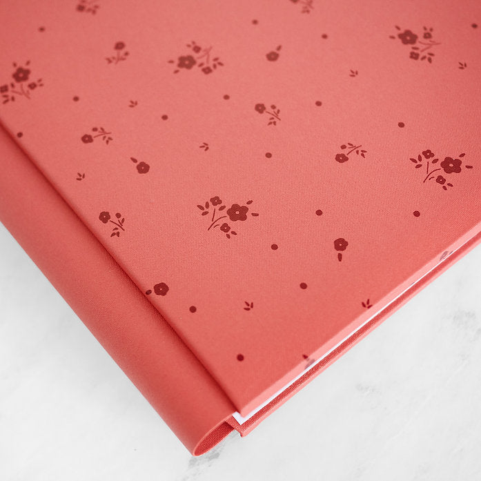 Delicate Daisies Scrap Journal - Antique Red