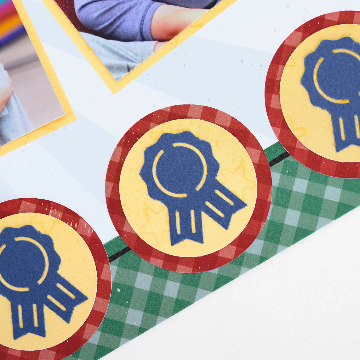 Award Ribbon Punch