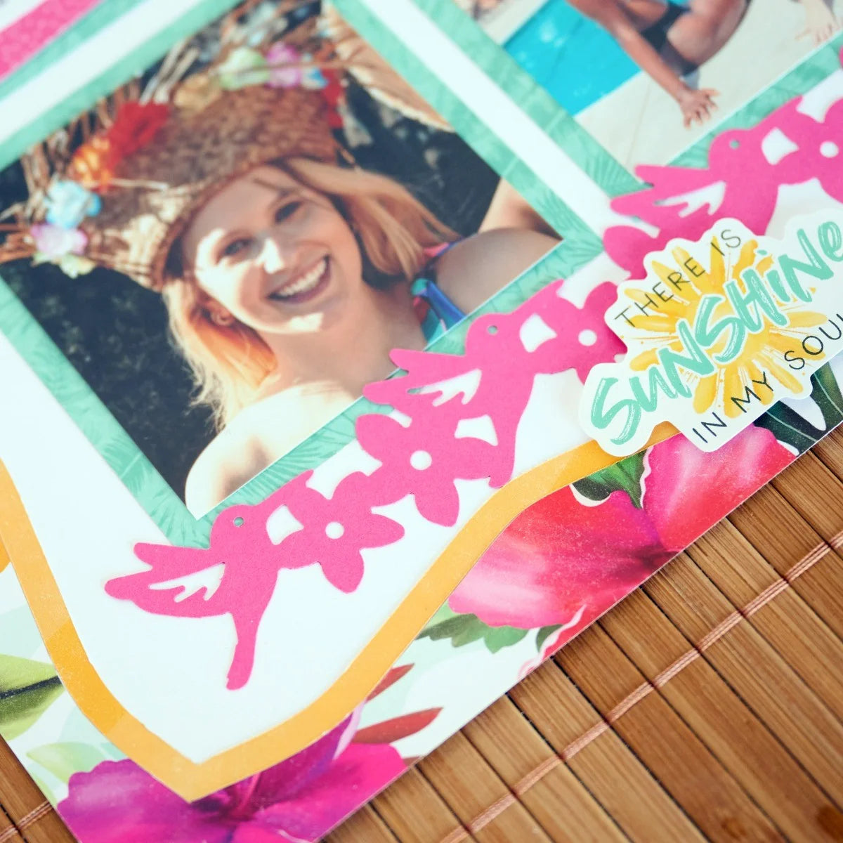 Hummingbird & Flowers Border Punch