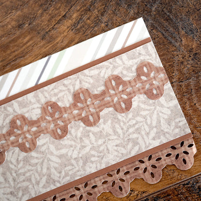 Petal Scallop Border Punch