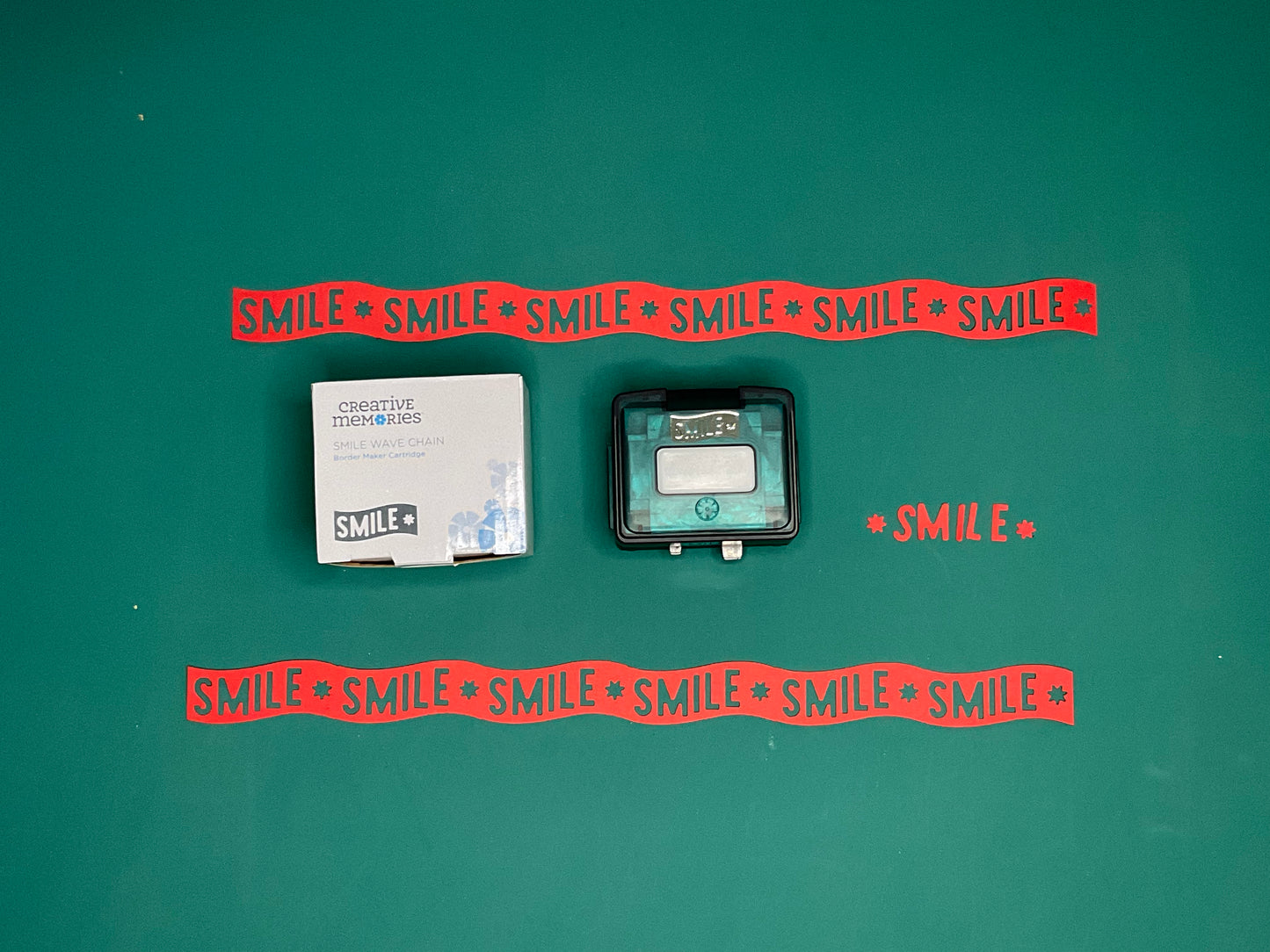 Creative Memories Smile Wave Chain Border Maker Cartridge sample