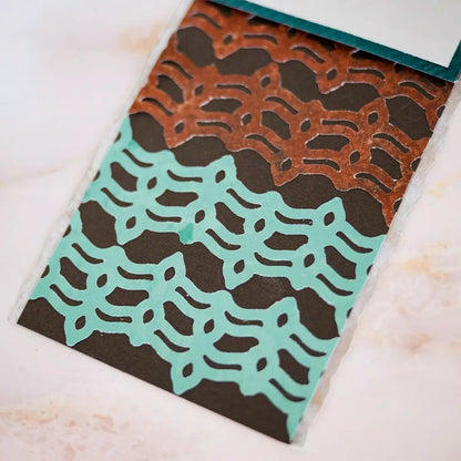 Ornate ripples Border Punch