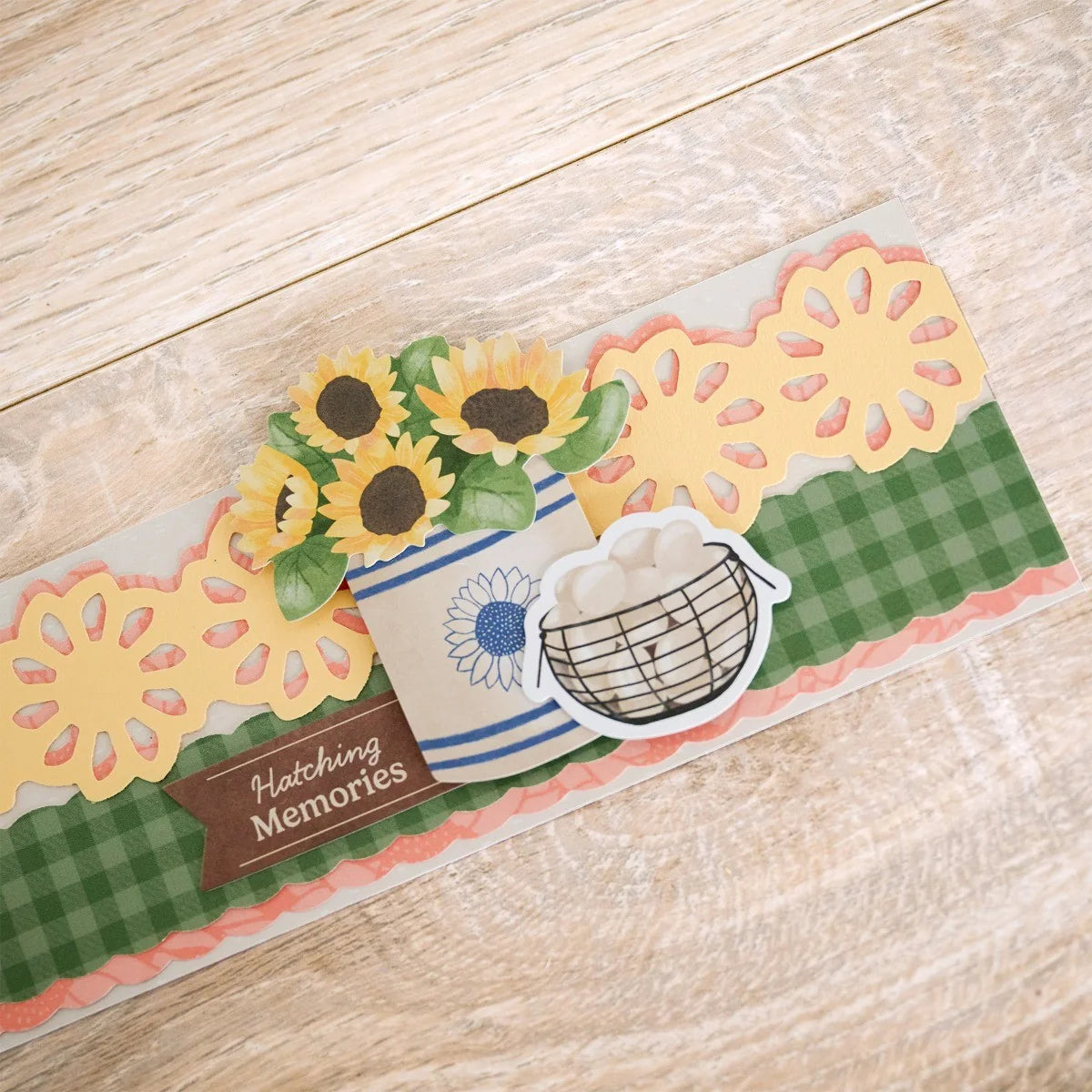 Sunflower Chain Scallop Border Punch
