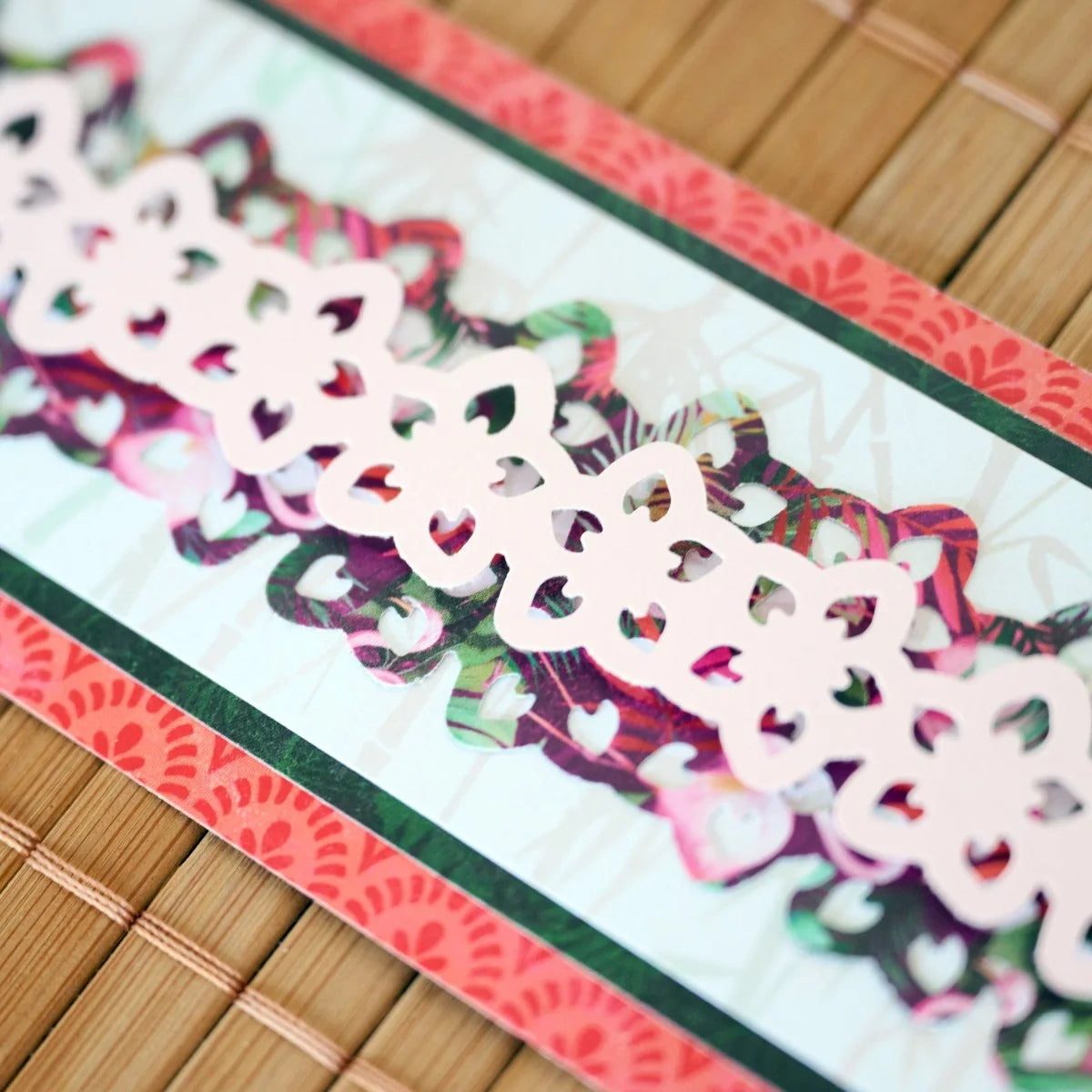 Tropical Flowers Chain Border Maker Cartridge